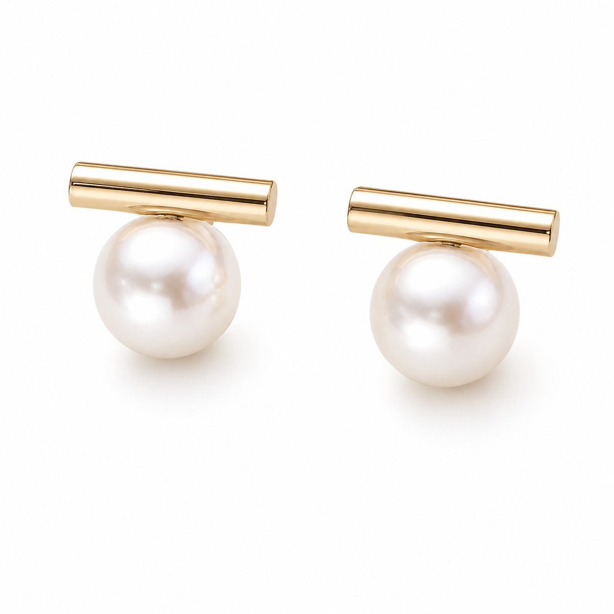 Élise Pearl Stud Earrings