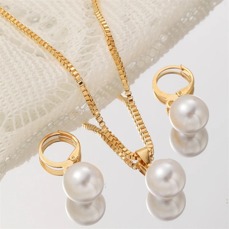 Aurora Pearl Jewellery Set