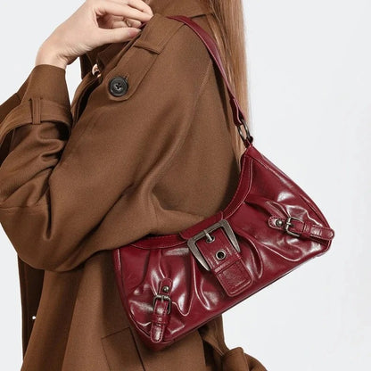 The Trendy Shoulder Bag Everyone’s Talking About